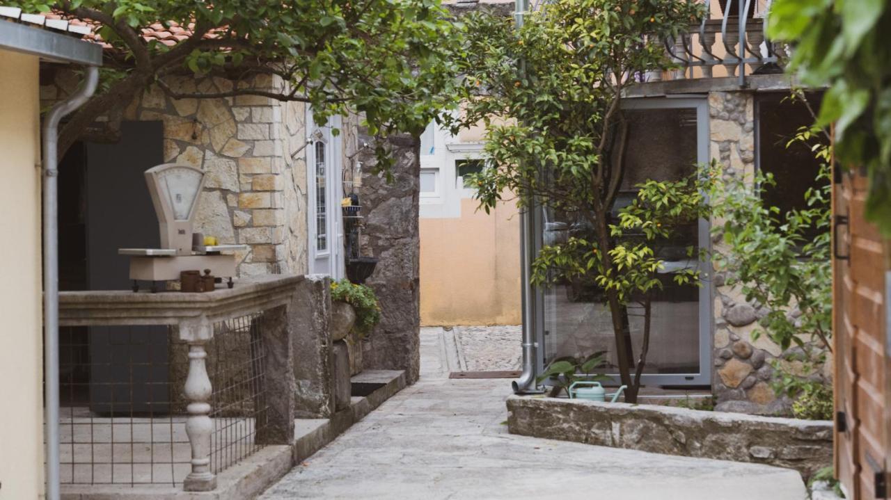 Scardona Rustica, Bed & Breakfast With Jacuzzi, Bbq And Free Parking In Skradin, Krka Appartement Buitenkant foto